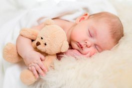 Bien choisir le doudou de son bébé